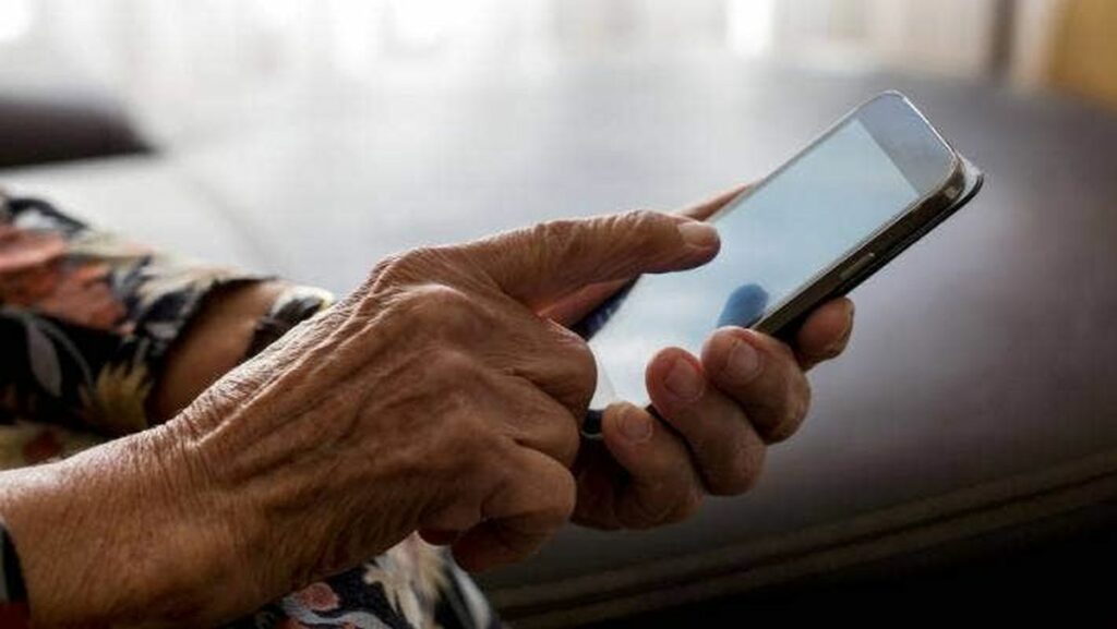 téléphone pour personne âgées