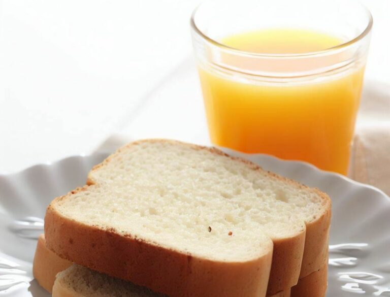 Découvrez les bienfaits et les délicieuses recettes de pain grillé ou biscotte pour un petit-déjeuner gourmand et sain